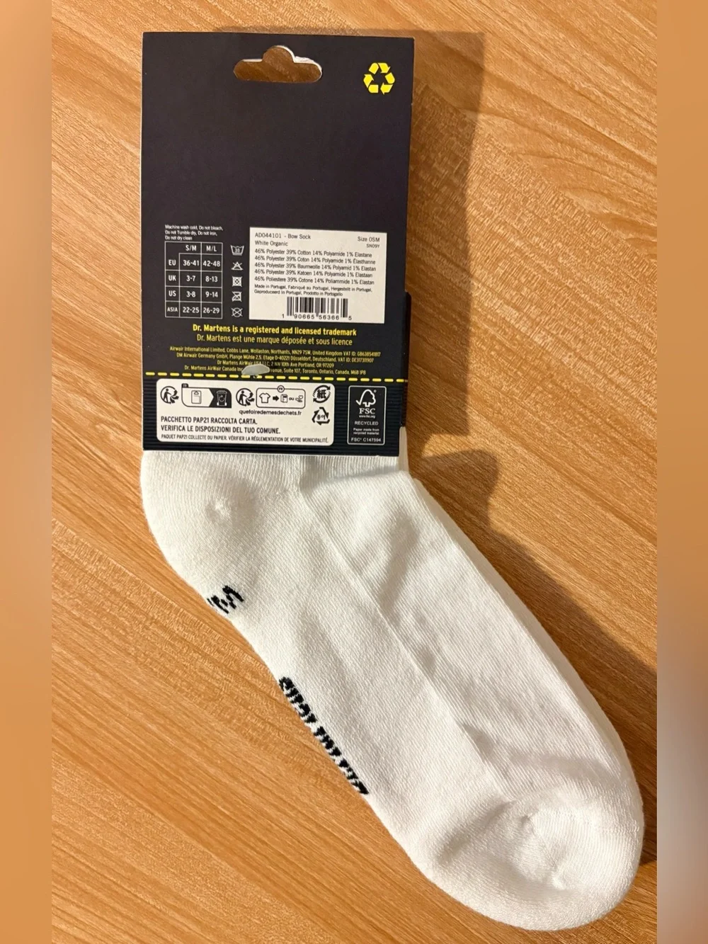 Dr. Martens S/M (3-8) BOW Socks White Organic w/ Logo 1 Pair New With Tags NWT